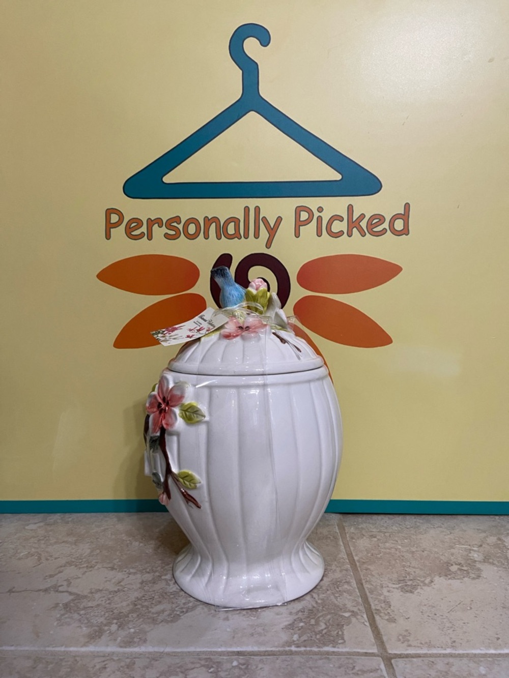 Corner Ruby Botanical Collection Large Canister - Picture 5 of 10